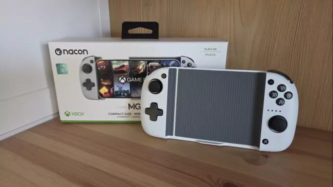 Test Nacon de la manette MG-X pour smartphone Nacon mgx manette smartphone
